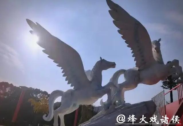 苏州的马：东南西北、五颜六色