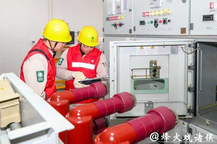 世界首台空心环形超导并联电抗器在沪投运 世界首台空心环形超导并联电抗器在沪投运